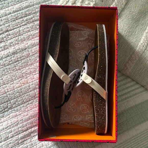 🤍💜 Tory Burch Miller Cloud Sandals 🖤🤍 - Picture 11 of 13